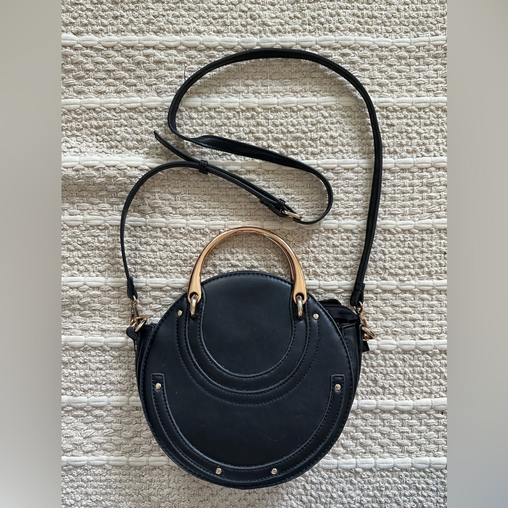 Circle Crossbody Bag w/Rose Gold Accents